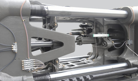 注塑機(jī)無(wú)法開(kāi)模故障三個(gè)方面的分析